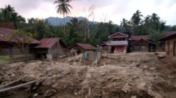 ‎Warga Pantan Nangka Minta Alat Berat untuk Bersihkan Material Banjir Bandang di Dusun Binje