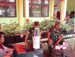 Babinsa Koramil Jagong Melaksanakan Komsos Di Wilayah Binaan.