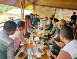 Kapolsek Kerumutan Hadir Langsung dalam Pertemuan Warga dan Manajemen PT SLS