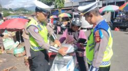 Polres Karangasem Edukasi Para Sopir Angkot dan Pengunjung Terminal Amlapura, dalam Ops Keselamatan Agung 2026