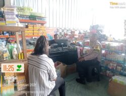 Waspada Cuaca Ekstrem, Bhabinkamtibmas Polsek Bebandem Himbau Warga Kecicang Islam 