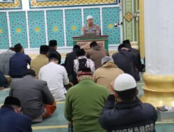 Safari Subuh di Masjid Ruhama, Kapolsek Bebesen Ajak Orang Tua Lebih Peduli terhadap Anak