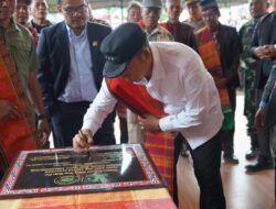 Resmikan Pusat Adat Simardangiang, Bupati Taput Gas Hilirisasi Kemenyan dan Kebangkitan Ekonomi Adat