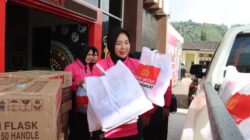 Ketua Bhayangkari Cabang Aceh Tengah Distribusikan Bantuan Ketua Bhayangkari Daerah Aceh untuk Korban Bencana