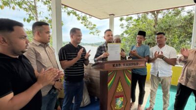 Bergema Balimau Kasai di Desa Kualu : Pebriyan Winaldi Tebar Kepedulian, Komitmen Nyata Umat dan Negri