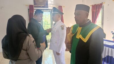 Camat Langsa Barat Lantik Pj Geuchik Sungai Pauh Pusaka