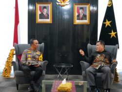 Irjen Pol Dr. H. Sandi Nugroho, S.I.K., S.H., M.Hum. Terima Audiensi FKUB, MUI, dan LDII di Polda Sumsel