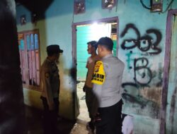 Polsek Ukui Gelar Grebek Sahur Bangunkan Warga untuk Ibadah