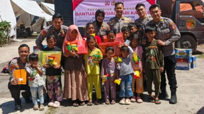 Mahasiswa STIK-PTIK LEMDIKLAT Polri Angkatan 83 Hibur Anak-Anak di Tenda Pengungsian Bener Meriah