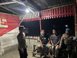 Polsek Pangkalan Kuras Cek Pos Kamling Kampung Melati, Perkuat Harkamtibmas