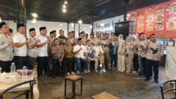 Ketua Elang 3 Hambalang Febriyan Winaldi Gelar Buka Bersama Personel Polres Kampar, Membagikan 1000 Takjil dan 1000 Paket Sembako kepada Masyarakat