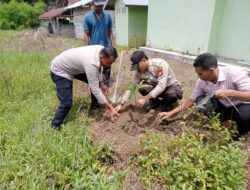 Dukung Program Kapolda Riau, Polsek Kerumutan Gelar Aksi Penghijauan