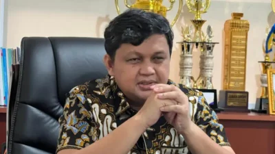 Deden Deni SE.,S.Ap., MM Kepala Dinas Pendidikan dan Kebudayaan Kota Tangerang Selatan beserta Staf, Ucapkan Selamat Menyambut Bulan Suci Ramadhan 1447 H