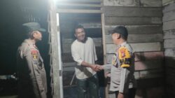 Polsek Ukui Gelar Grebek Sahur, Bangunkan Warga dan Perkuat Hubungan dengan Masyarakat