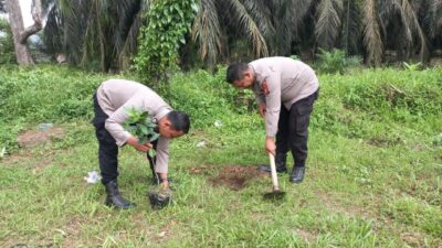 Penanaman Pohon, Polisi Ukui Dukung Program Green Policing 2026