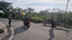 Polisi Amankan Arus Lalu Lintas di Pasar Ramadhan Teluk Meranti