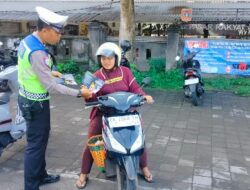Operasi Cipkon Agung 2026 Menjelang Rangkaian Hari Raya Nyepi Tahun Saka 1948 dan Idul Fitri 1447 H, Satlantas Polres Karangasem Bagikan Brosur keselamatan Berlalulintas