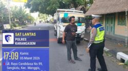 Satlantas Polres Karangasem Tertibkan Parkir Truk, di Area Obyek Wisata Candidasa