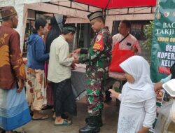 Kodim 0813 Bojonegoro Gelar Baksos dan Bazar Murah di KDKMP Pungpungan, Warga Antusias Sambut Ramadan 1447 H