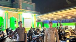 Polsek Langgam Amankan Salat Tarawih di Desa Segati, Jemaah Diimbau Waspada Curanmor