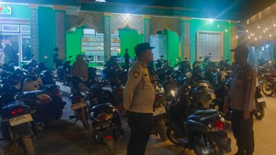 Polsek Langgam Amankan Pelaksanaan Salat Tarawih di Masjid Al-Inayah Segati