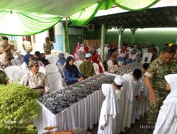 Koramil 0820-01 Kanigaran Probolinggo dan Media Online Nasional Pena Trisula Group Gelar Kegiatan Bagi Takjil dan Buka Bersama