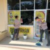 Dukung Program Indonesia Asri, Polsek Kerumutan Bersihkan Lingkungan Mako