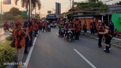 Baksos Rutin Tahunan, MPC PP Kota Bekasi Gelar Acara Berbagi Seribu Takjil Gratis dan Santunan Anak Yatim