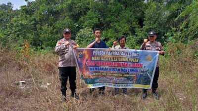 Cegah Karhutla, Polsek Pangkalan Lesung Sambangi Masyarakat Desa Tanjung Kuyo