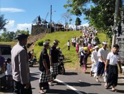 Pengamanan Upacara Usaba Dodol di Desa Adat Duda Berjalan Kondusif, Lalu Lintas Lancar