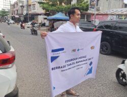FIFGROUP Cabang Lhokseumawe Bagikan Takzil kepada Masyarakat
