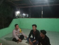 Polisi Sambangi Pos Kamling di Desa Makmur, Warga Diajak Aktif Jaga Keamanan