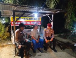 Polsek Pangkalan Kuras Sambangi Pos Kamling di Sorek Dua, Ajak Warga Aktif Jaga Kamtibmas