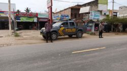 Pengaturan Lalu Lintas di Jalur Rawan, Polsek Pangkalan Lesung Tingkatkan Keamanan Jalan