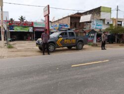 Pengaturan Lalu Lintas di Jalur Rawan, Polsek Pangkalan Lesung Tingkatkan Keamanan Jalan