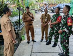 Babinsa Koramil 1611-07/Denpasar Barat Monitoring dan Edukasi Pemilahan Sampah di Banjar Merta Gangga