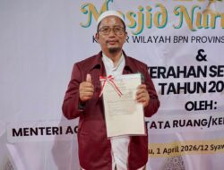 Percepat Sertipikasi Tanah Wakaf, Menteri ATR/Kepala BPN Serahkan 33 Sertipikat untuk Rumah Ibadah di Sulawesi Tengah