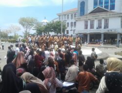 Bupati Mukhlis Tunda Teken Petisi Tuntutan Korban Banjir