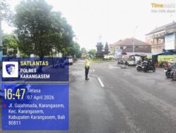 Satlantas Polres Karangasem Atensi Pos Sore dan Gatur Lalin di Depan Pasar Senggol Jalan Gajah Mada Amlapura