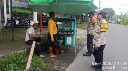 Pastikan Situasi Wilayah Kondusif dan Aktivitas Masyarakat Berjalan Lancar, Polsek Selat Rutin Gelar Patroli 