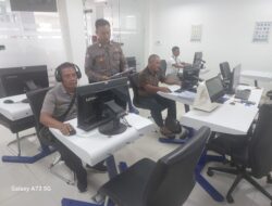 Uji Kemampuan Mengenal Rambu Rambu, Personil Lantas Berikan Teori Avis Komputerisasi Bagi Pemohon SIM Baru