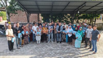 Berbagi Dalam Kegiatan”Jumat Berkah” PT.Green Palma Riau Jaya Bersama Polsek kampar Bantu Warga Kurang Mampu dan Santunan Anak Yatim