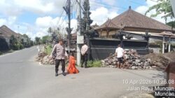 Pastikan Kondusifitas Situasi Kamtibmas, Polsek Selat Gelar Patroli Dialogis 