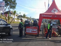 Pastikan Kelancaran Arus Lalulintas, Sat Lantas Polres Karangasem Berikan Pengamanan Ida Betara Turun Kabeh