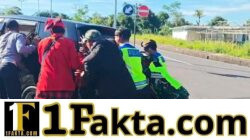 Bentuk Kepedulian Kaur Bin Ops Polairud Bersinergi Bantu Dorong Mobil Mogok, di Kawasan Pura Besakih