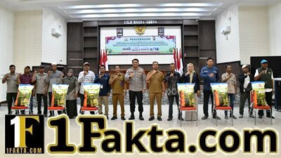 Pascabanjir, Polres Aceh Timur Bantu Petani Bangkit Lewat Penyaluran Bibit Jagung