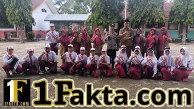 Polisi Masuk Sekolah di Kerumutan Pelalawan, Soroti Kedisiplinan dan Etika Pelajar