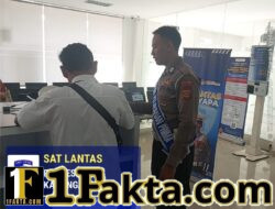 Pemandu Pelayanan Satpas Polres Karangasem Berikan Layanan Prima dan Terpadu, kepada Masyarakat