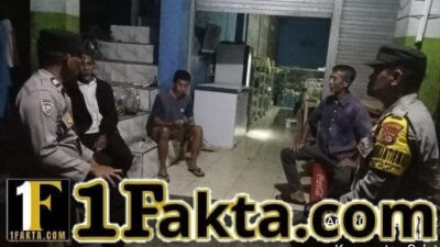 Jaga Kondisifitas Situasi Kamtibmas, Polsek Selat Intensifkan Blue Light Patrol 