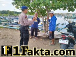 Bangun Komunikasi dengan Warga Pesisir, Polairud Polres Jembrana Gelar Patroli Humanis, Ingatkan Warga Nelayan untuk Mengutamakan Keselamatan Kerja saat Melaut